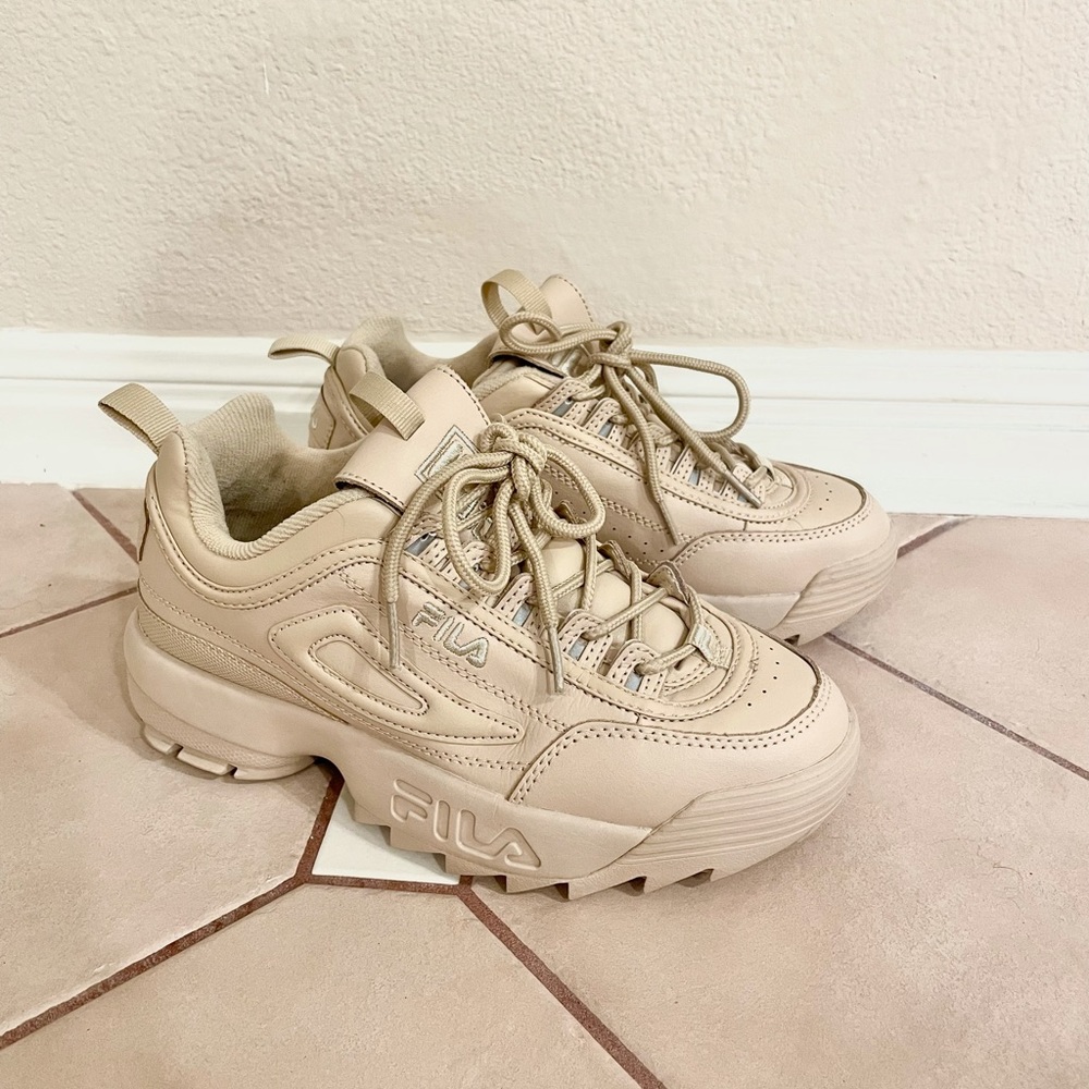 NEW Fila Women’s Disruptor II Autumn Sneakers